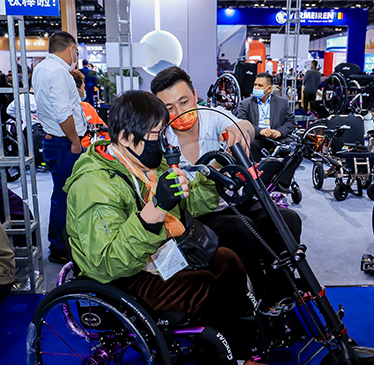 展商地域構(gòu)成：國際31%，國內(nèi)69%