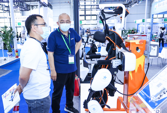 CR EXPO 進(jìn)行時(shí) | 快來(lái)看看福祉博覽會(huì)現(xiàn)場(chǎng)有什么“黑科技”輔具產(chǎn)品!