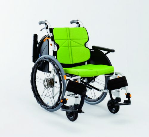 新型輪椅 NEXT-51B