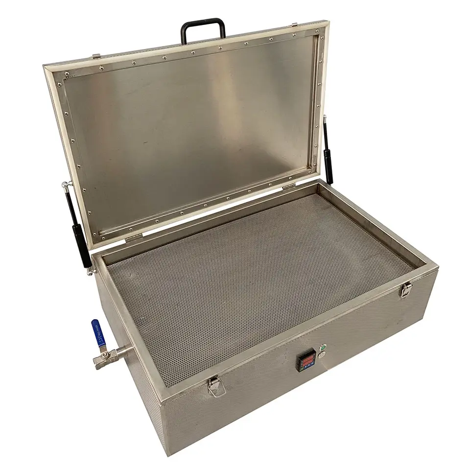 Electric heating constant temperature water tank